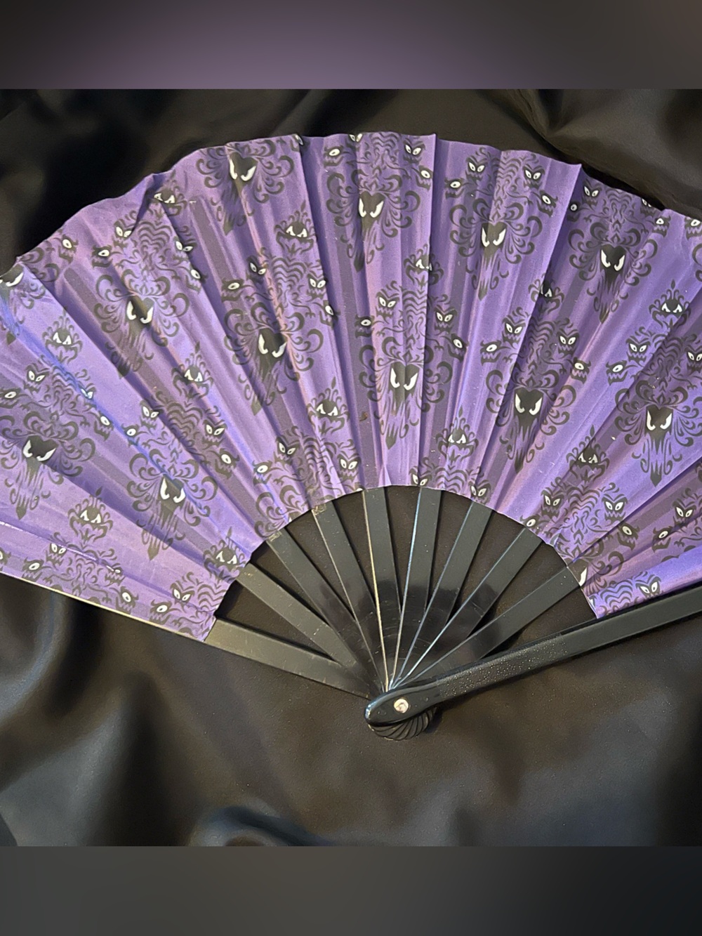 Disneyland Haunted Mansion wallpaper fan
